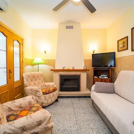 Quaint Vintage House Near The In Apartment